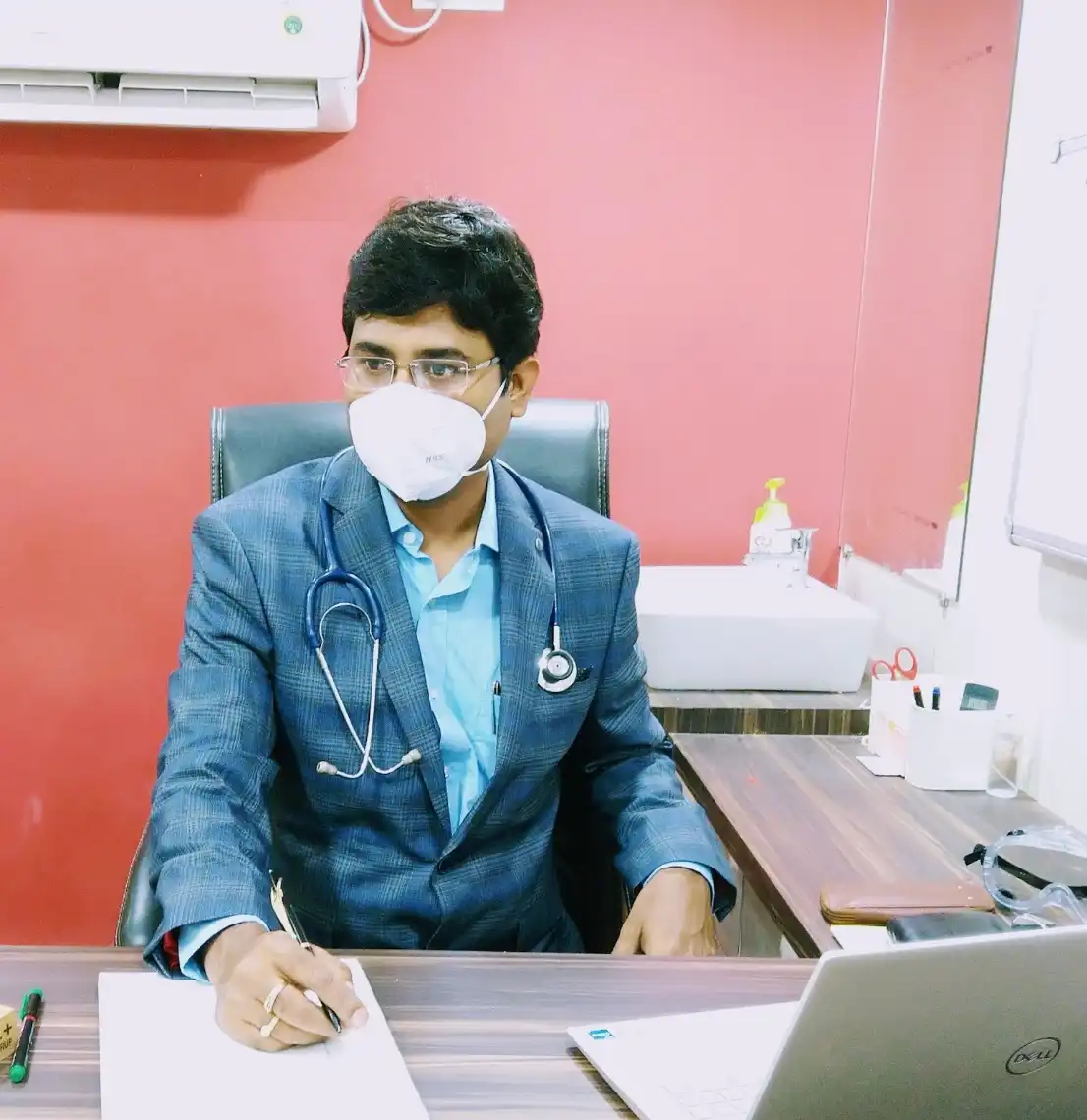 Dr. T.K. Mandal at Nanopathy clinic chamber